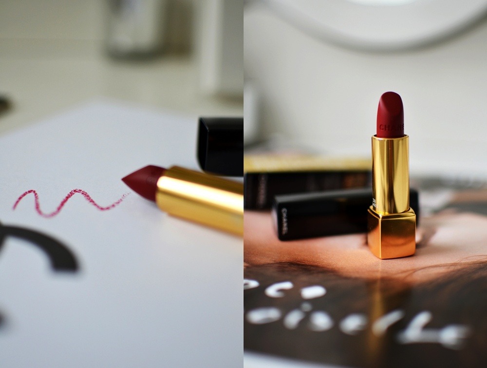 Rouge-Allure-Velvet-Chanel-Lippenstift-38-La-Fascinante-matt-darkred