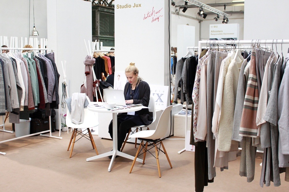 berlin-fashion-week-greenshowroom-mycs-dimitri-new-balance (8)