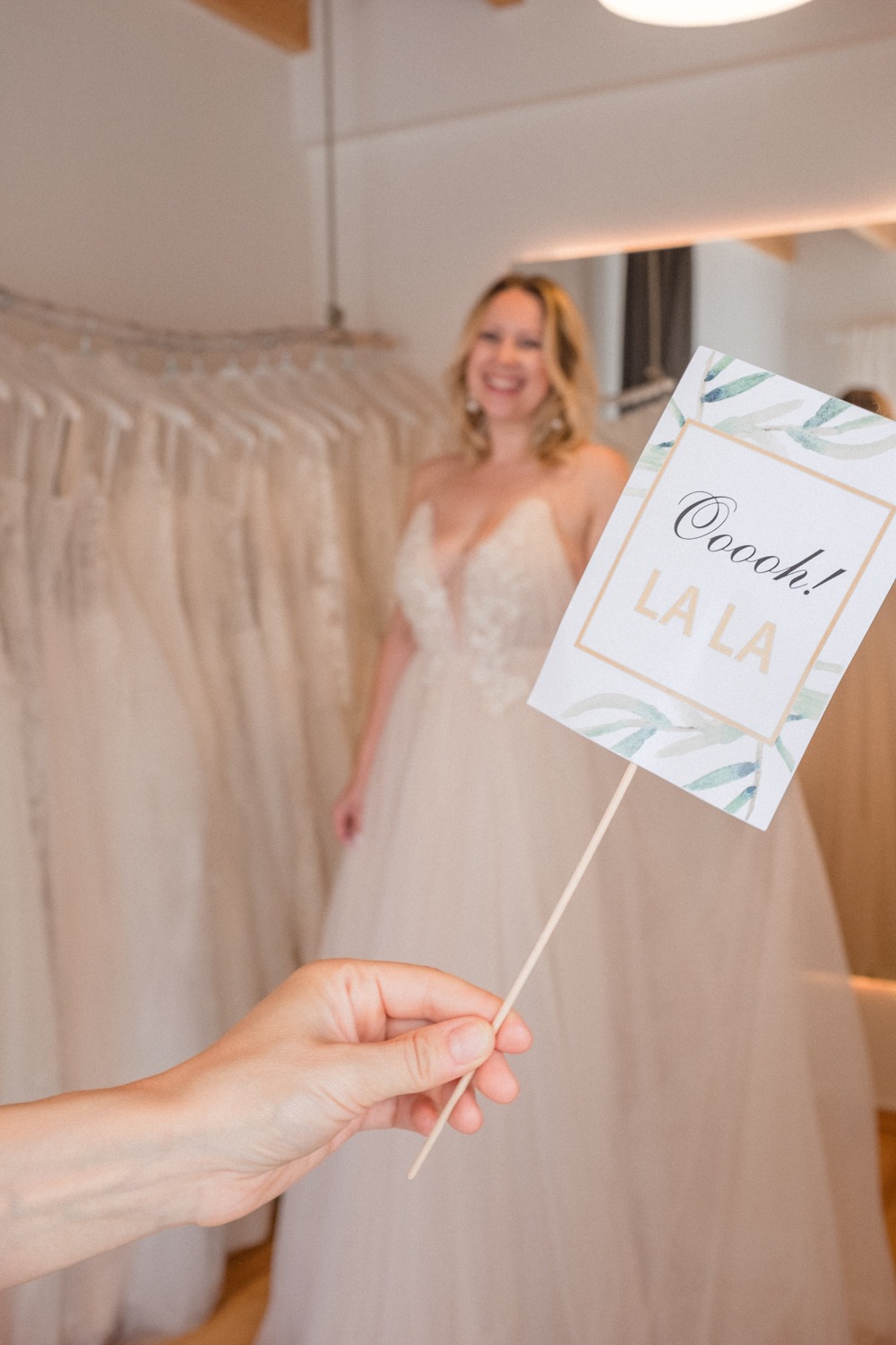 Say Yes-Schildchen für den Brautkleid Kauf